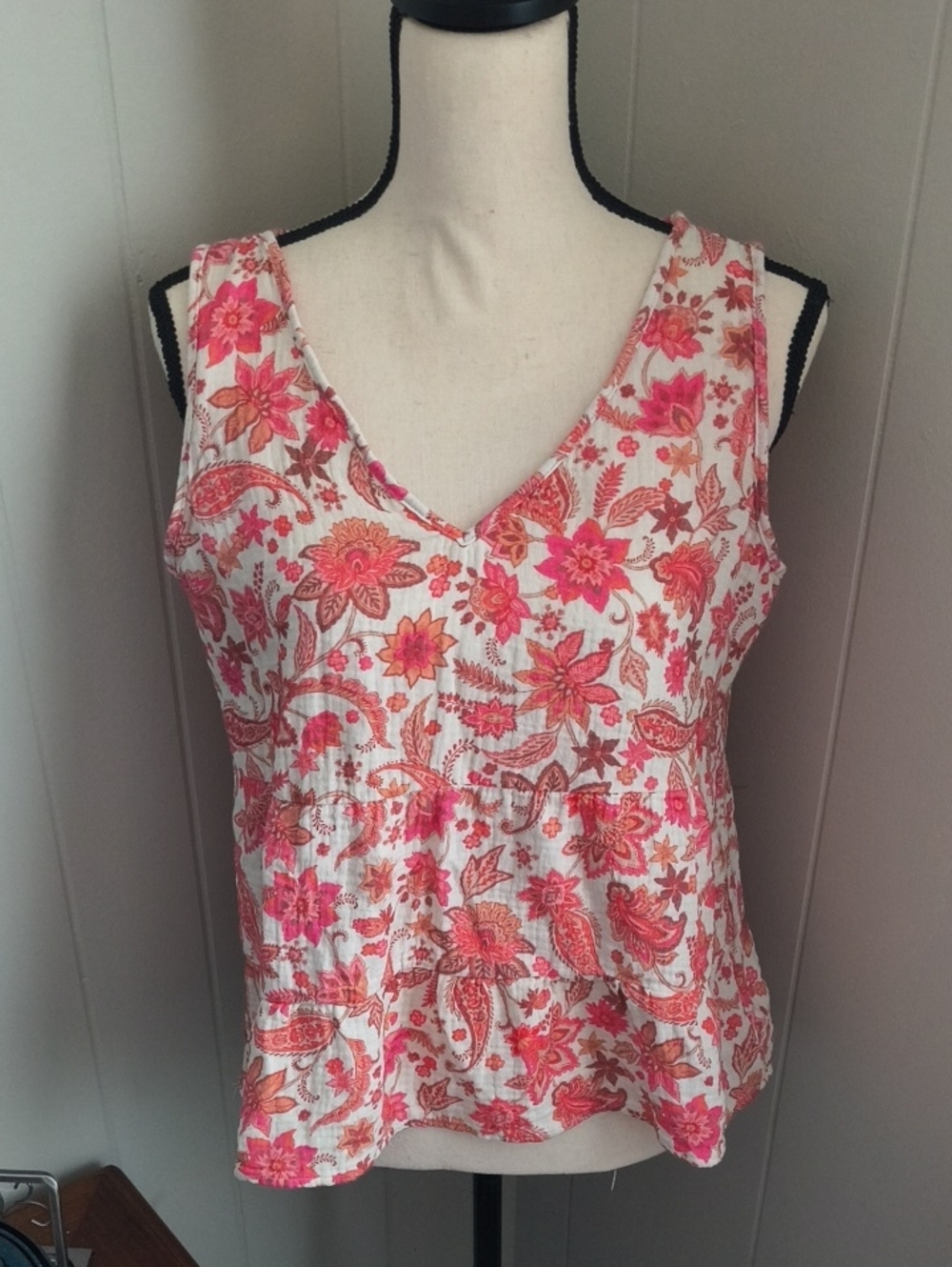 Floral V-Neck Tank Top